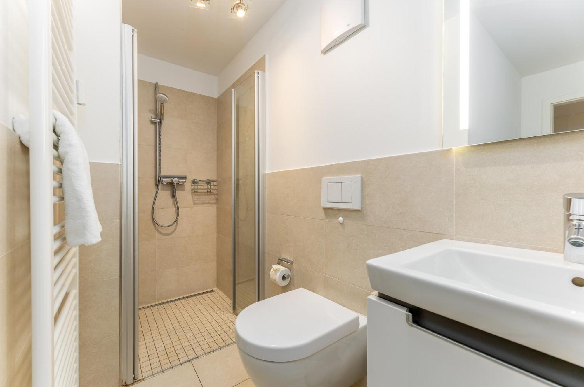Goldstueck 16 - Viktoria Residenz Apartment *
